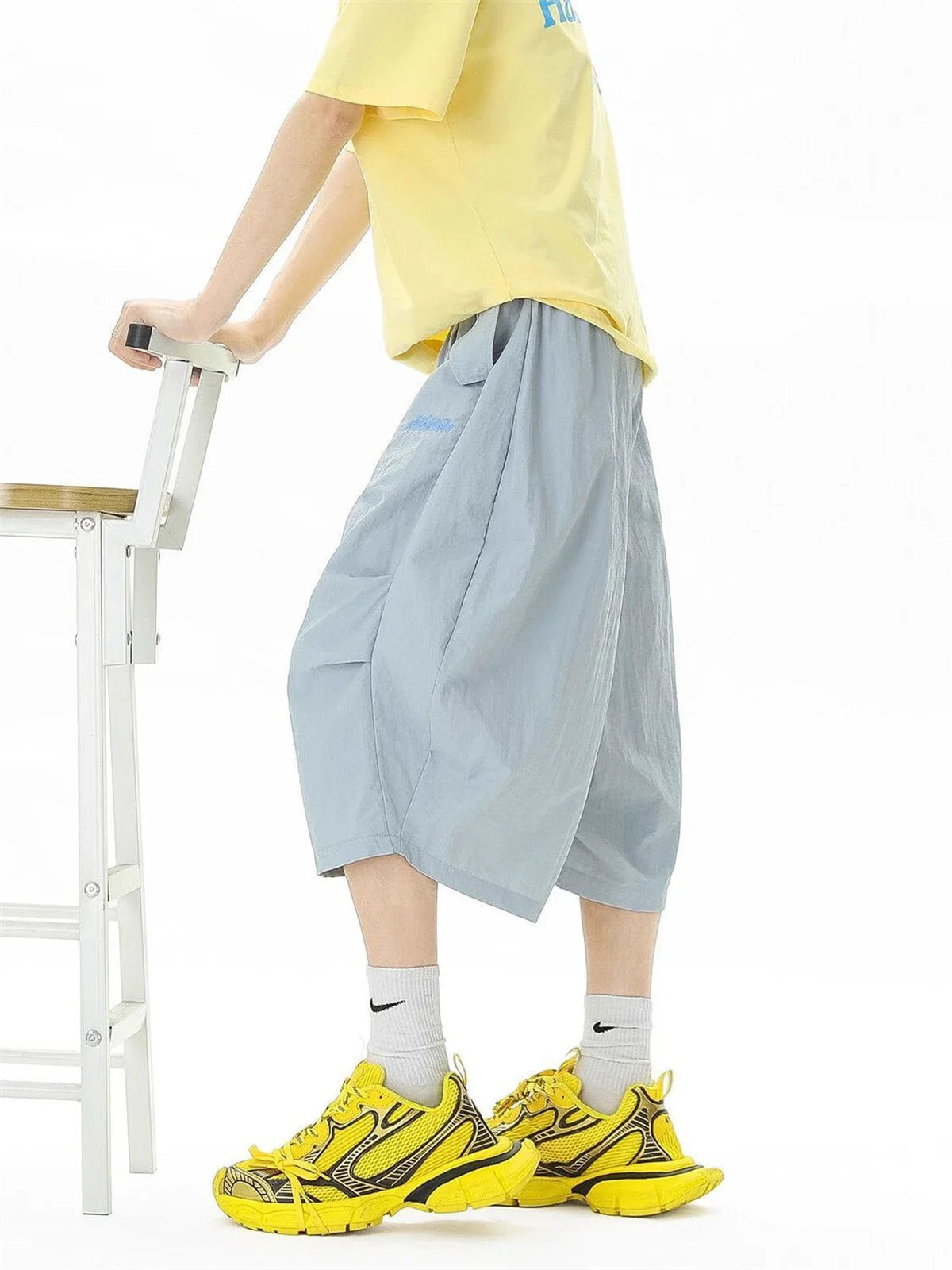 Harajuku Y2K Cargo Shorts Women Streetwear Loose High Waist Calf Length Pants Vintage American Summer Hip Hop Paratrooper Shorts
