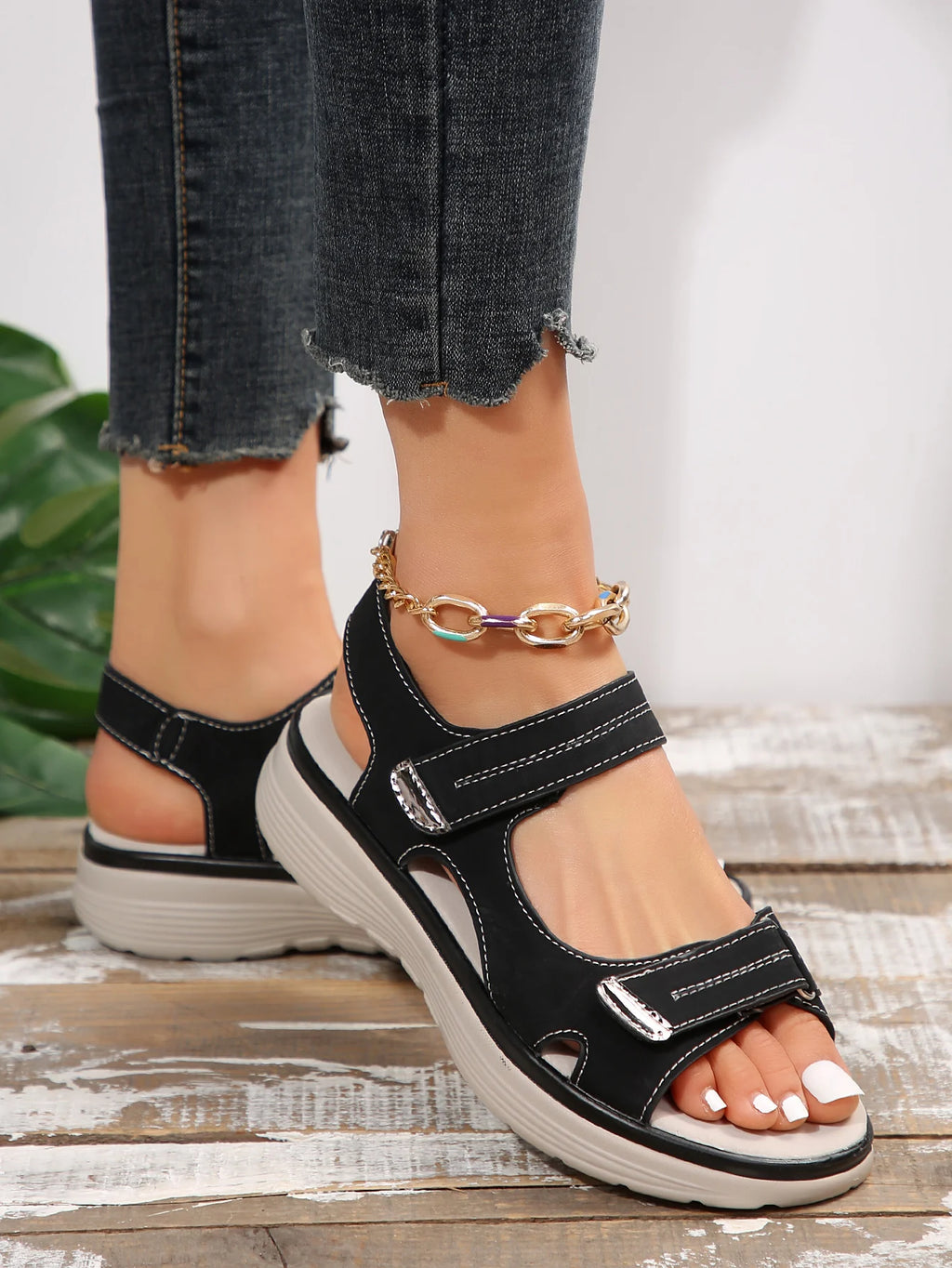 Lightweight Casual Platform Sandals