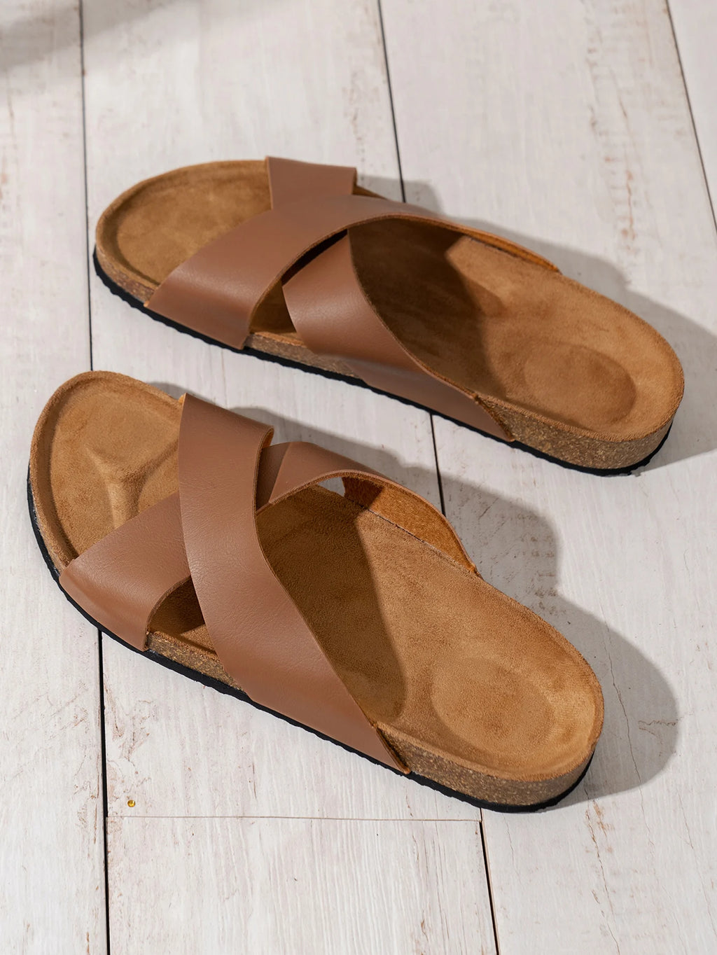 Men's Fashionable Slippers Waterproof Non-Slip Thick Sole Wear-Resistant Lightweight Comfortable Slip-On Slippers