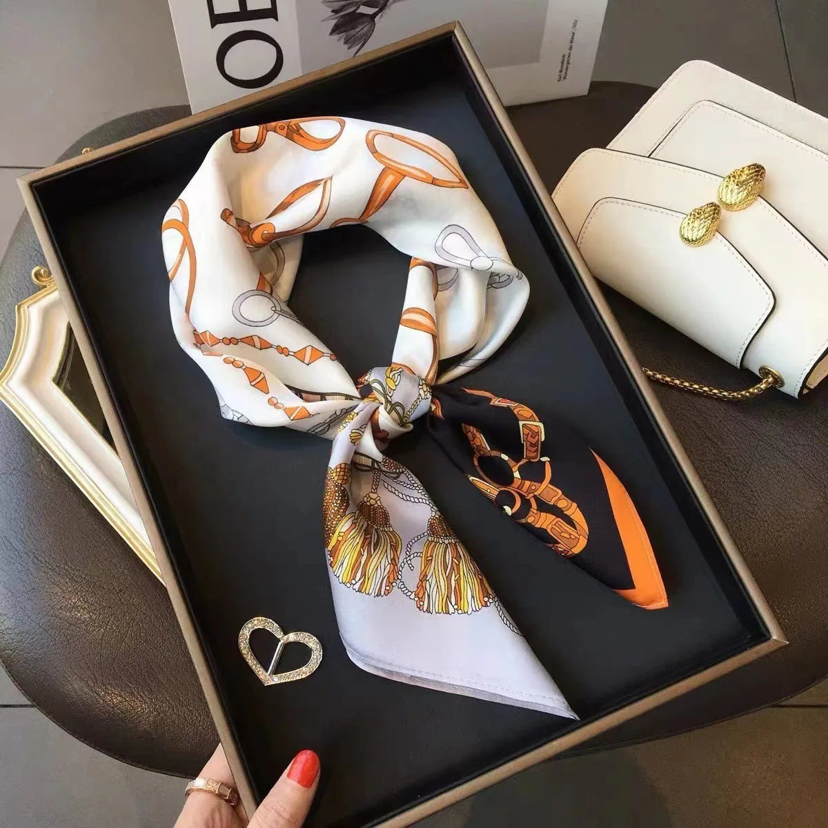 Luxury Imitation Silk Scarf Black And White Striped Head Wrap For Women Multifunction Silk Feeling Neckerchief