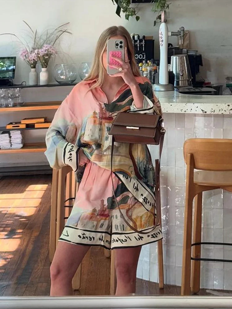Fashion Printed 2 Piece Set Loose Lapel Button Long Sleeved Shirt Elastic Waist Shorts Suit Lady Set