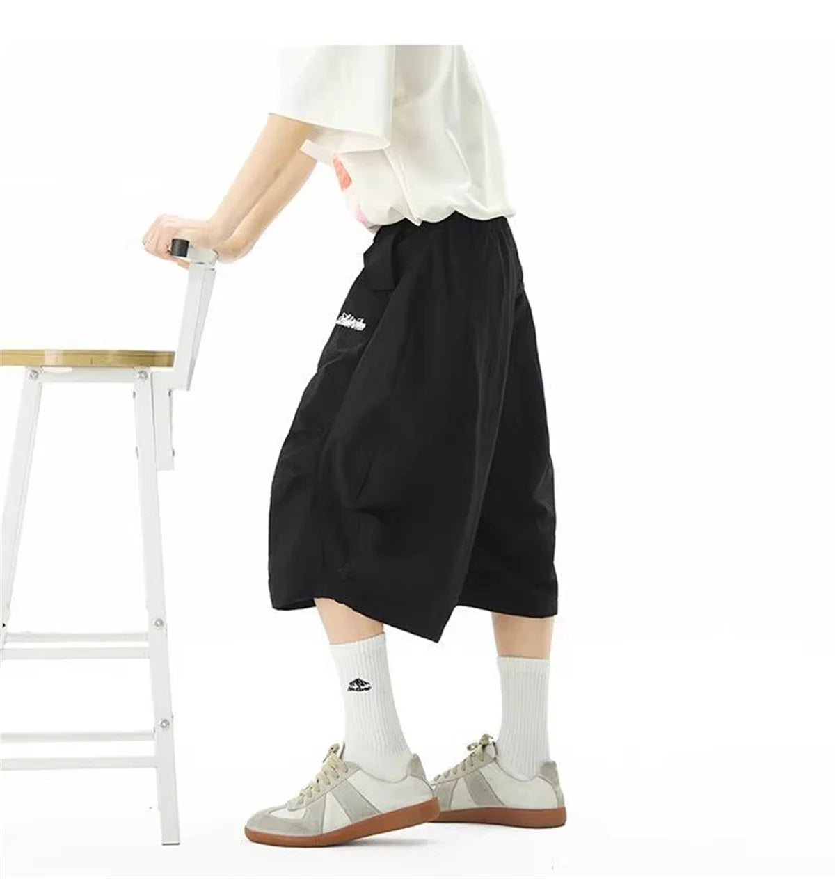 Harajuku Y2K Cargo Shorts Women Streetwear Loose High Waist Calf Length Pants Vintage American Summer Hip Hop Paratrooper Shorts