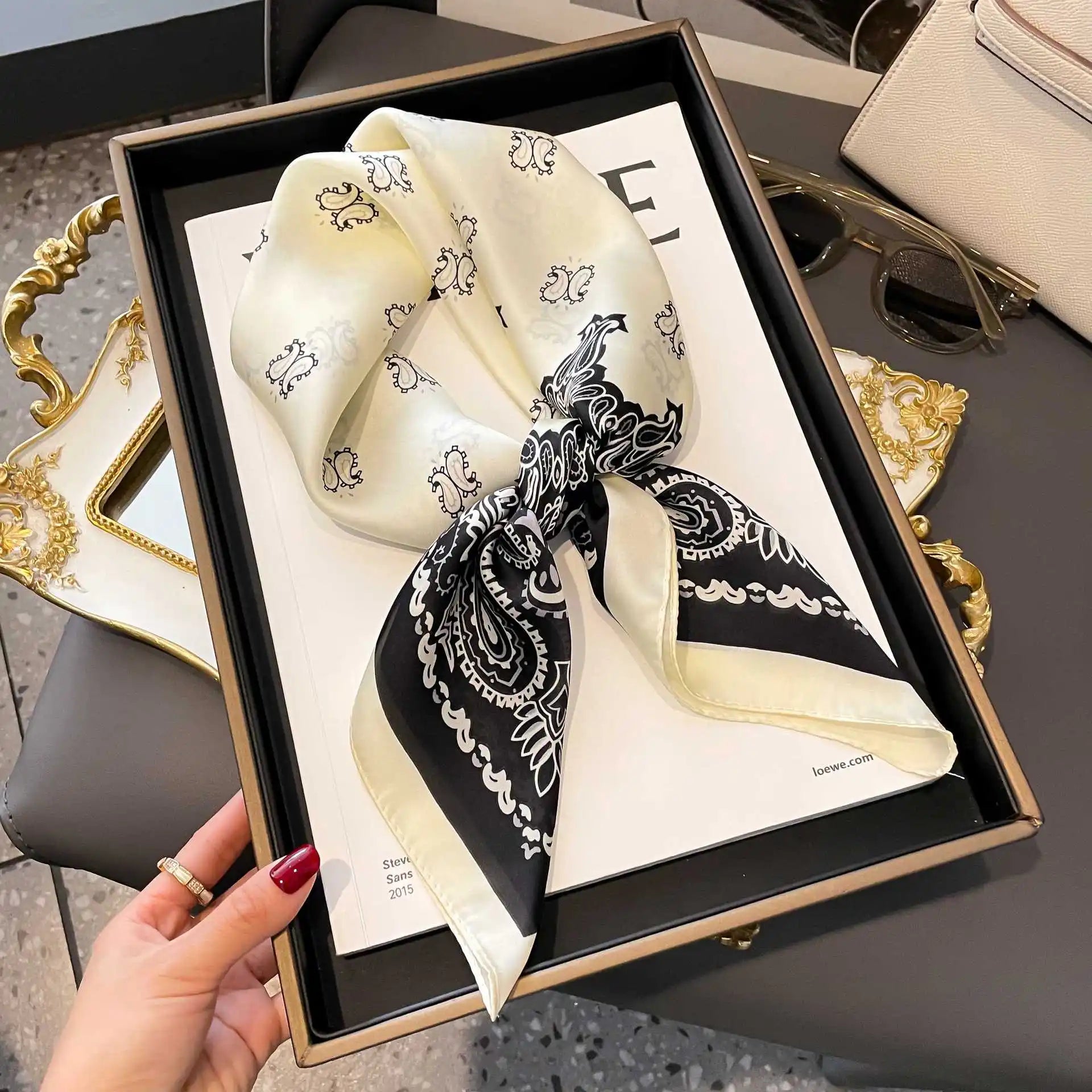 Luxury Imitation Silk Scarf Black And White Striped Head Wrap For Women Multifunction Silk Feeling Neckerchief